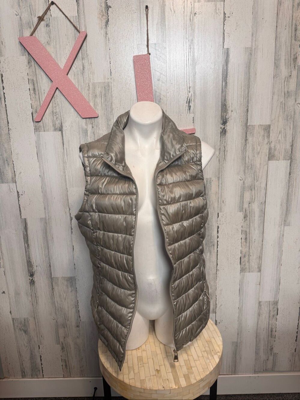 Calvin Klein Metallic Packable Puffer Vest Womens XL Champagne Taupe Quilted